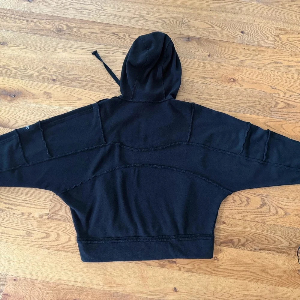Alo Yoga Dimension Hoodie in Black Size (Size X-Small/Small)